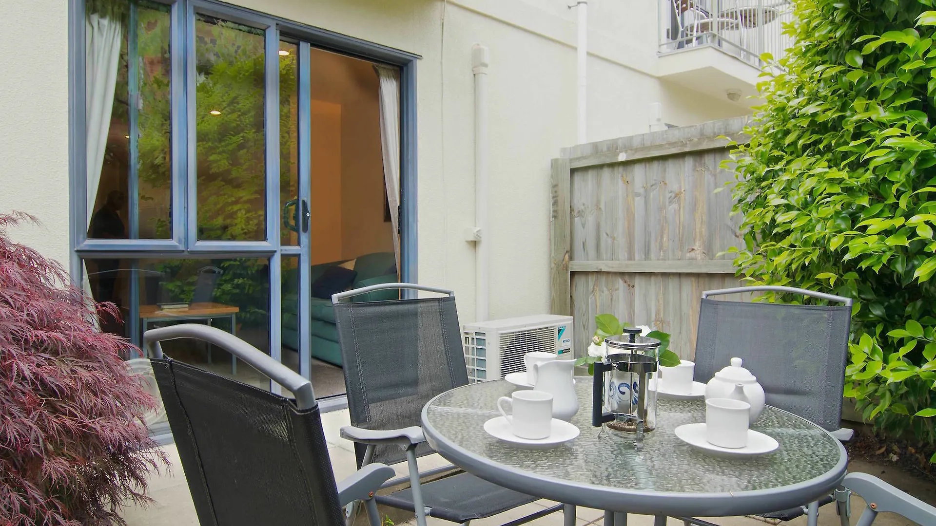 Rosemarys Villa Christchurch Apartment